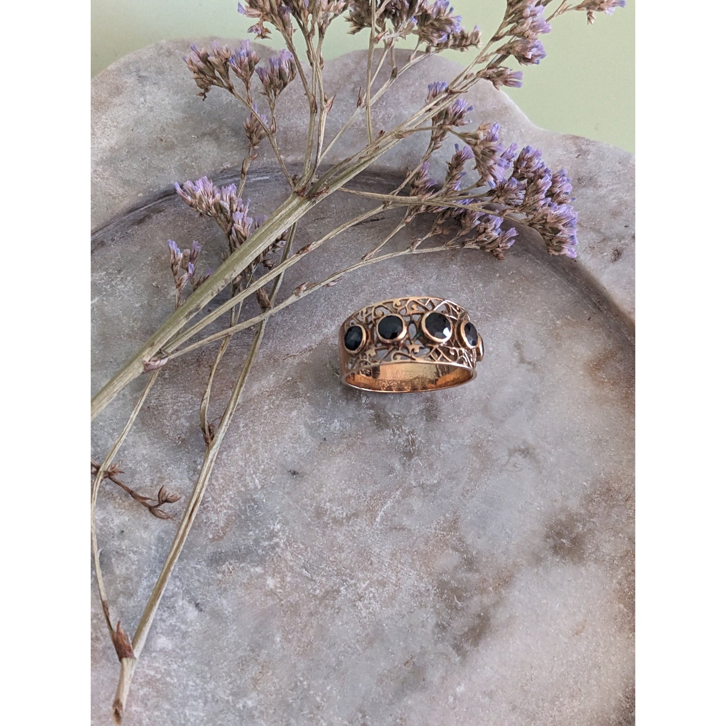 Vintage 14k Yellow Gold Filligree with 5 Sapphires Ring Size 9