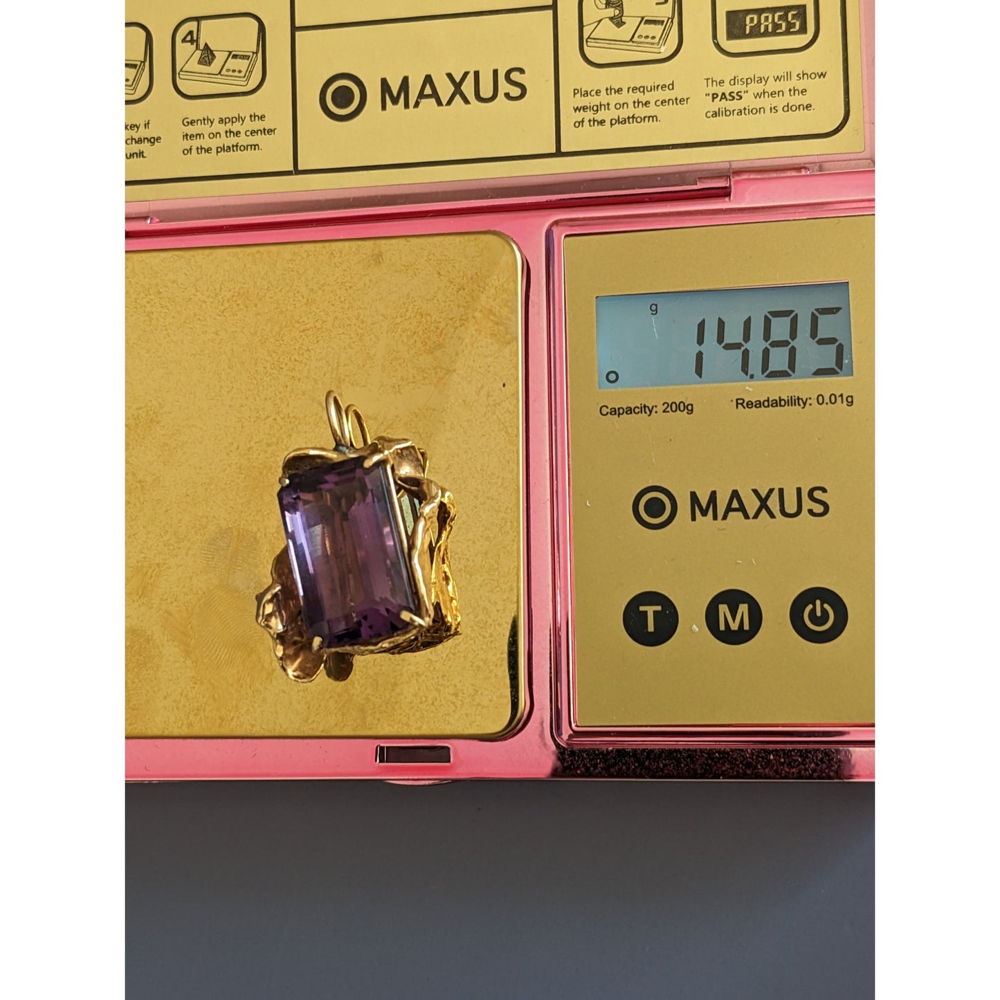Vintage Estate 14k Yellow Gold Pendant with Emerald Cut Amethyst Stone