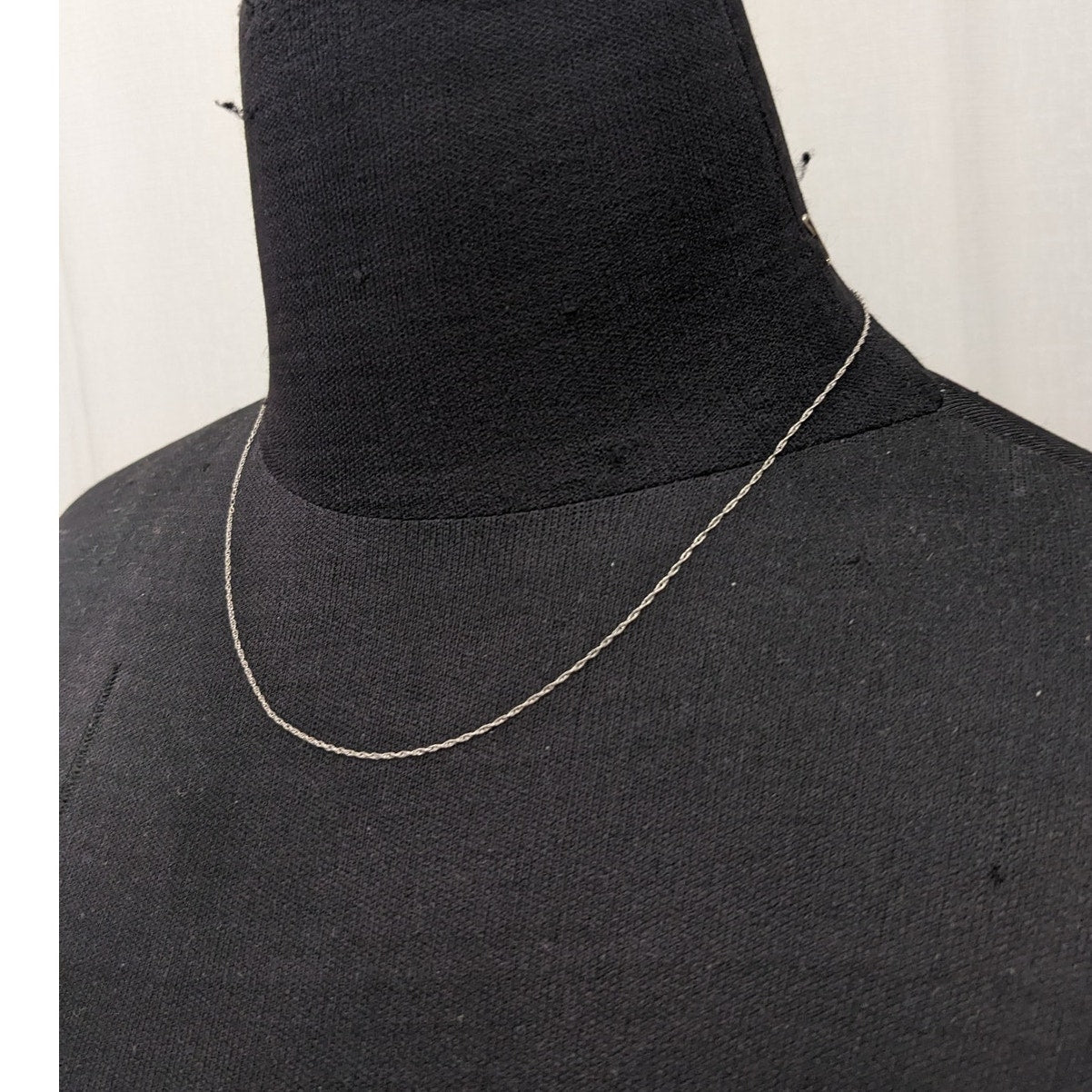 Vintage 10k White Gold Dainty 0.9mm Thick Simple Chain Necklace 18in