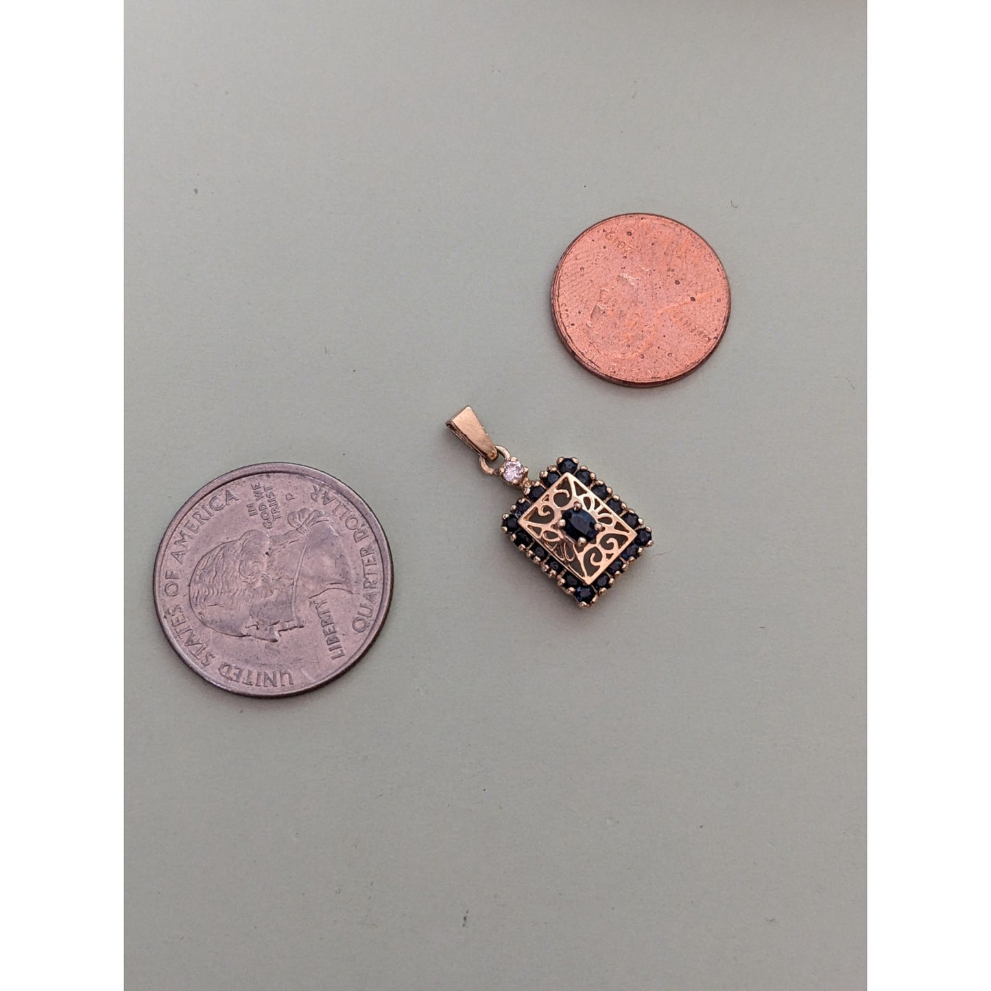 Vintage 14k Yellow Gold with Sapphire Stones and Filigree Design Pendant