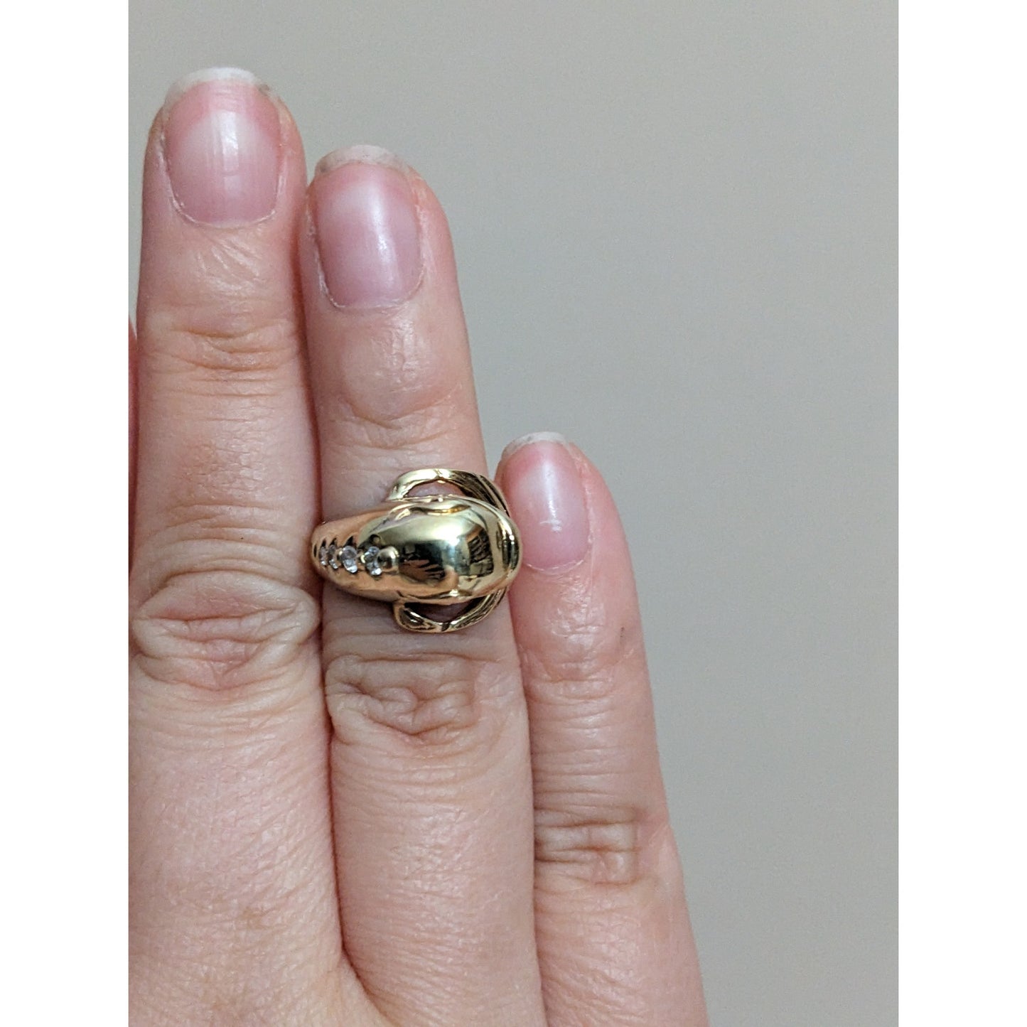 Vintage 10k Yellow Gold Dolphin with Diamond Accent Ring Size 4