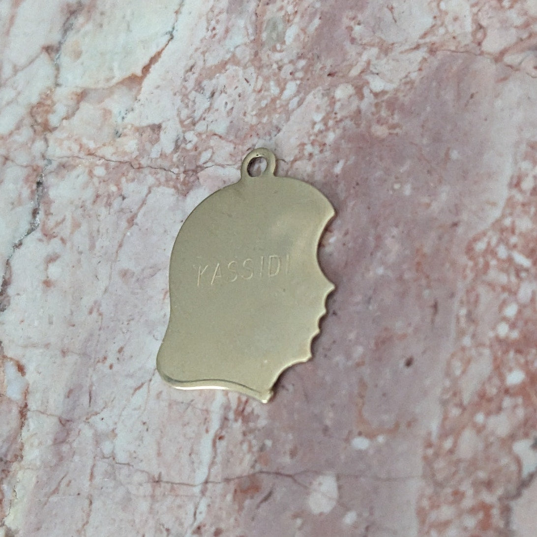 Vintage 14k Yellow Gold Flat Girl Silhouette Engraved "KASSIDY" & "4-4-92" Charm