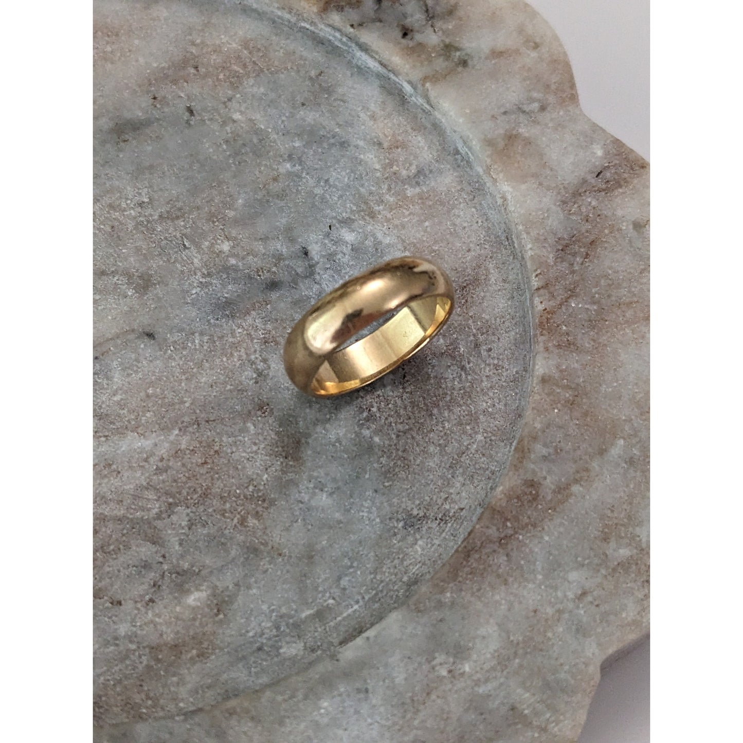 Vintage 14k Yellow Gold Round 6mm Simple Band Ring Size 10.5