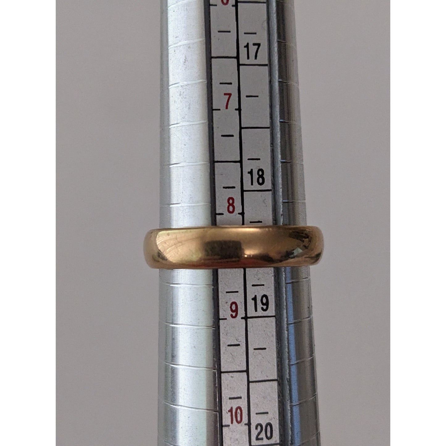 Vintage Early 1900s 18k Yellow Gold Engraved Simple Wedding Band Ring Size 8.5