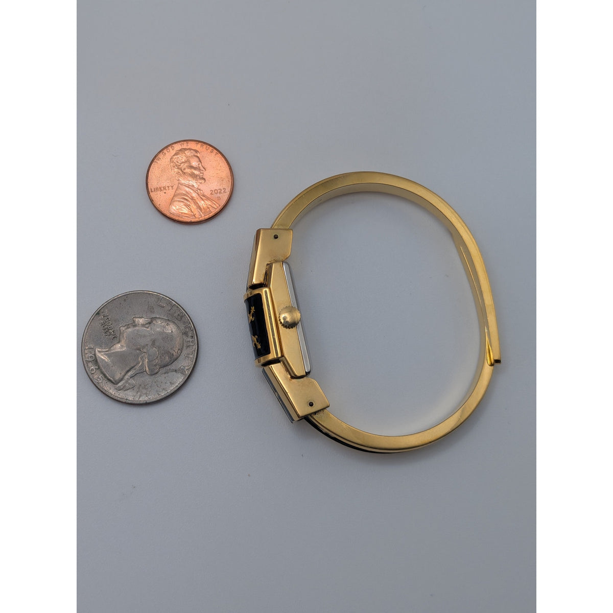 Vintage Chandler Gold Tone Peekaboo Watch Black Enamel Gold Fluer De Lis Accents