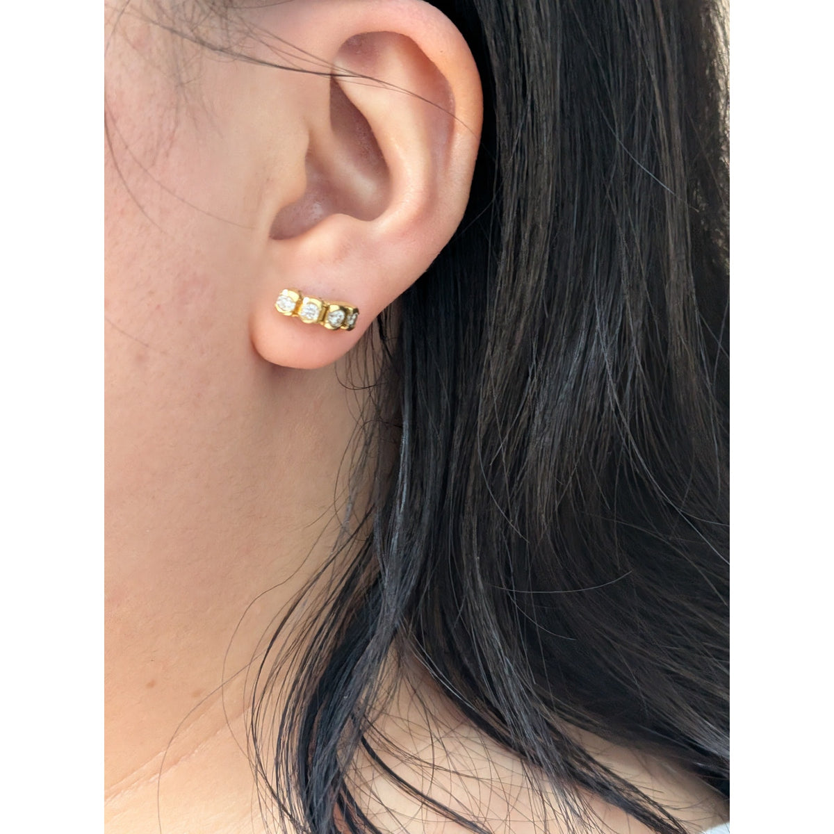 Vintage 18k Solid Yellow Gold Bubble Bezel Graduated Diamonds Push Back Earrings