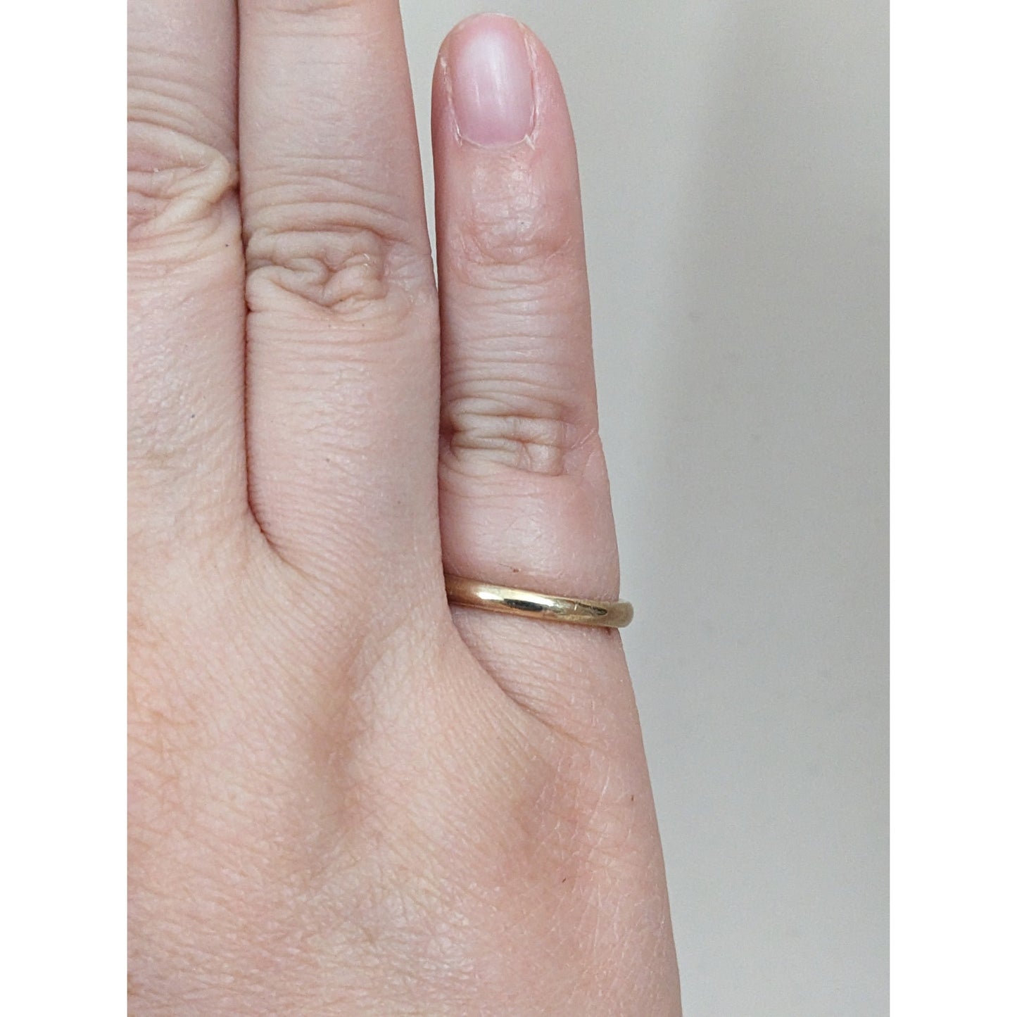 FLAW Vintage 14k Yellow Gold Art Carved Simple Wedding Band Ring Size 5.5