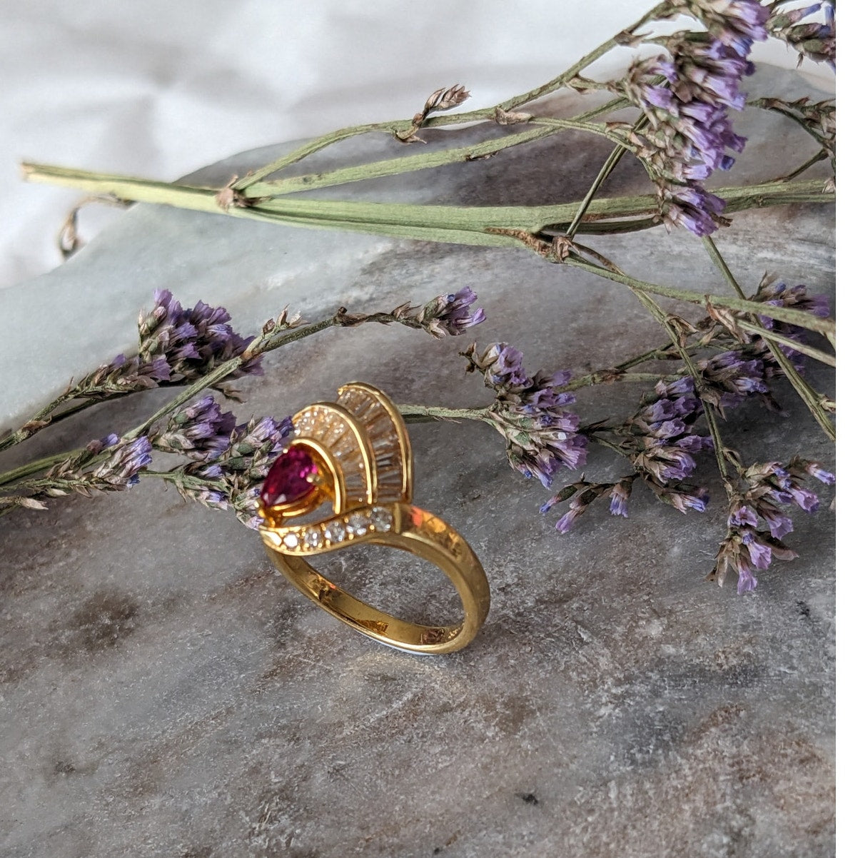 Vintage Estate 18k Yellow Gold Ring with Ruby & Baguette Diamond Accents