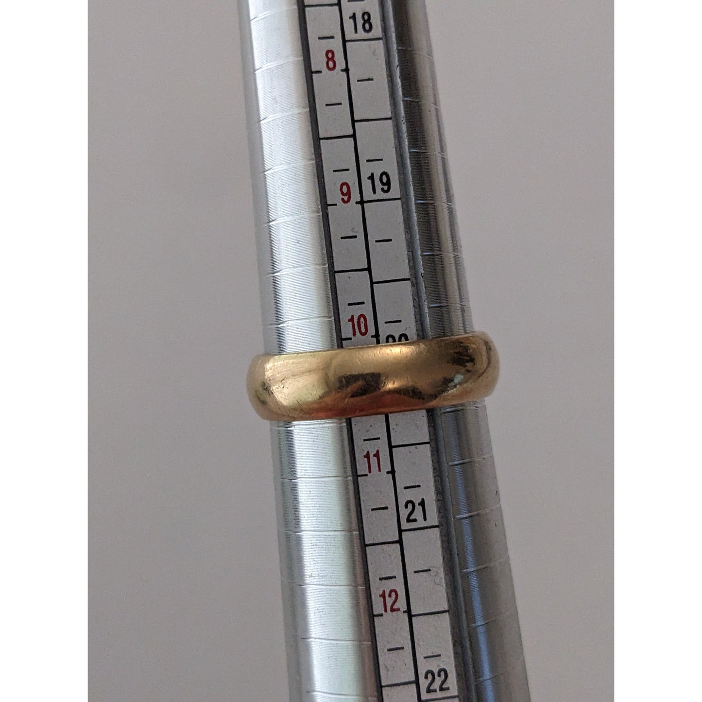 Vintage 14k Yellow Gold Round 6mm Simple Band Ring Size 10.5