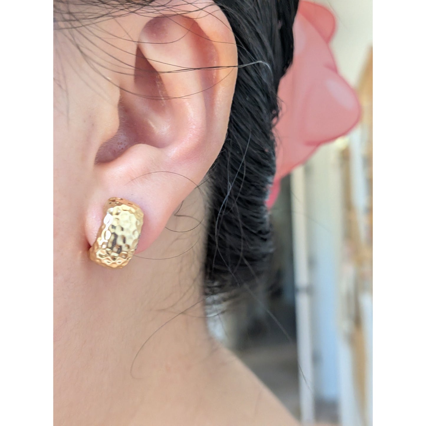 Estate 14k Yellow Gold Hammered Half Hoop Post Back Earrings