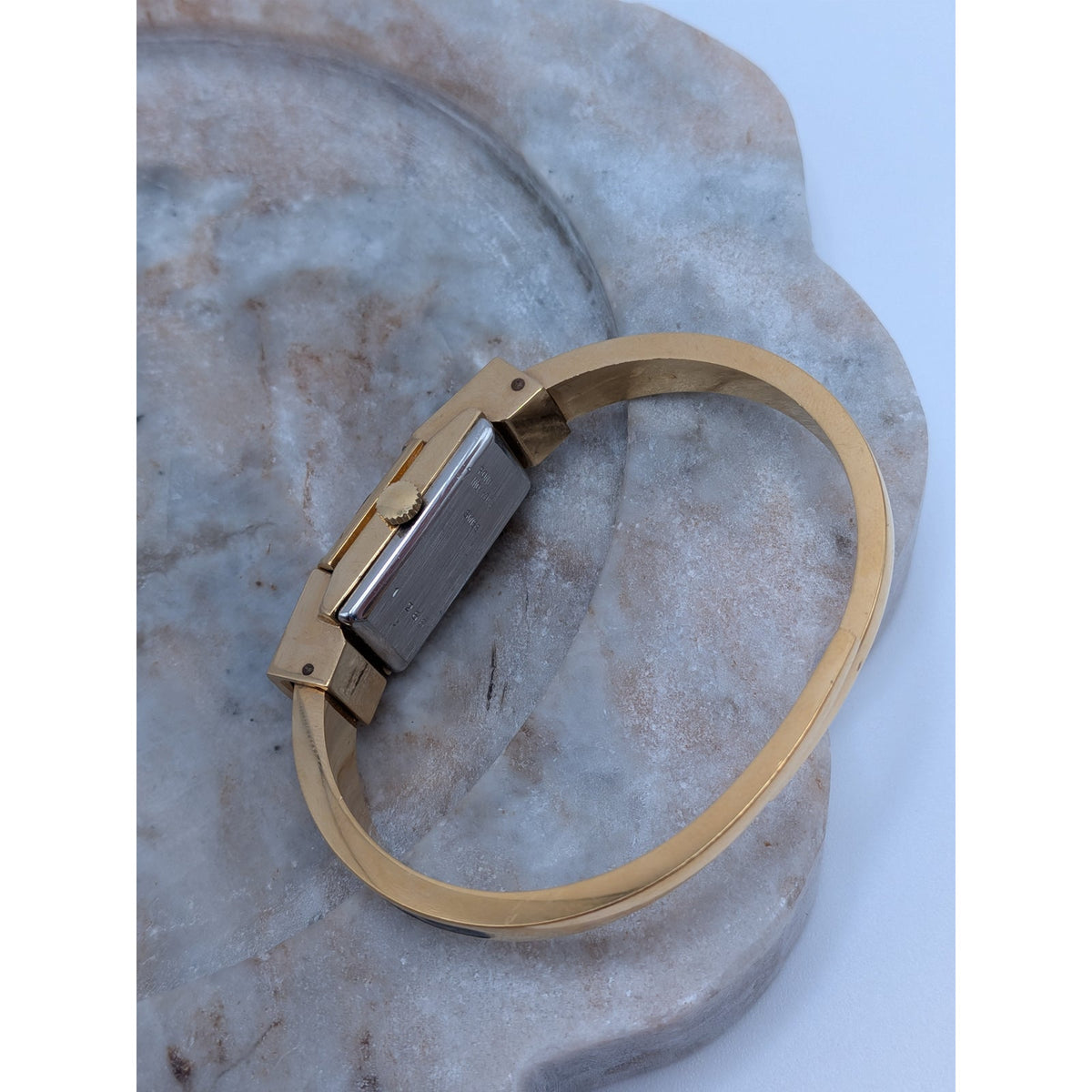 Vintage Chandler MANUAL Gold Tone Peekaboo Watch Gold Bird & Flower Accents