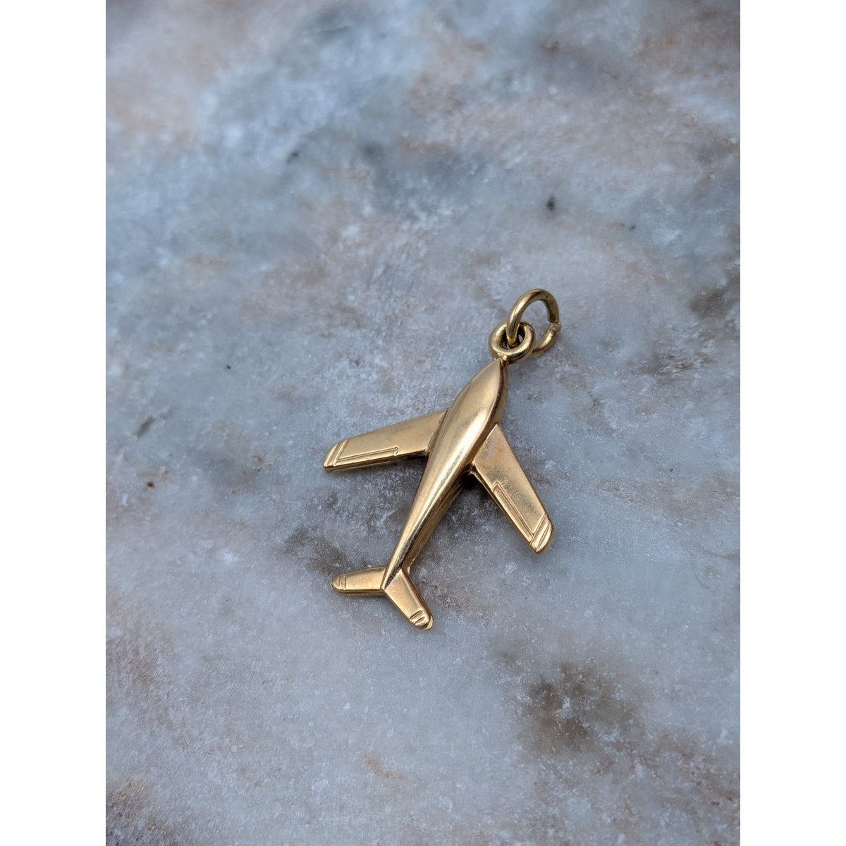 Vintage Unmarked 18k Solid Gold 3D Airplane Charm w/ Jump Ring (open)