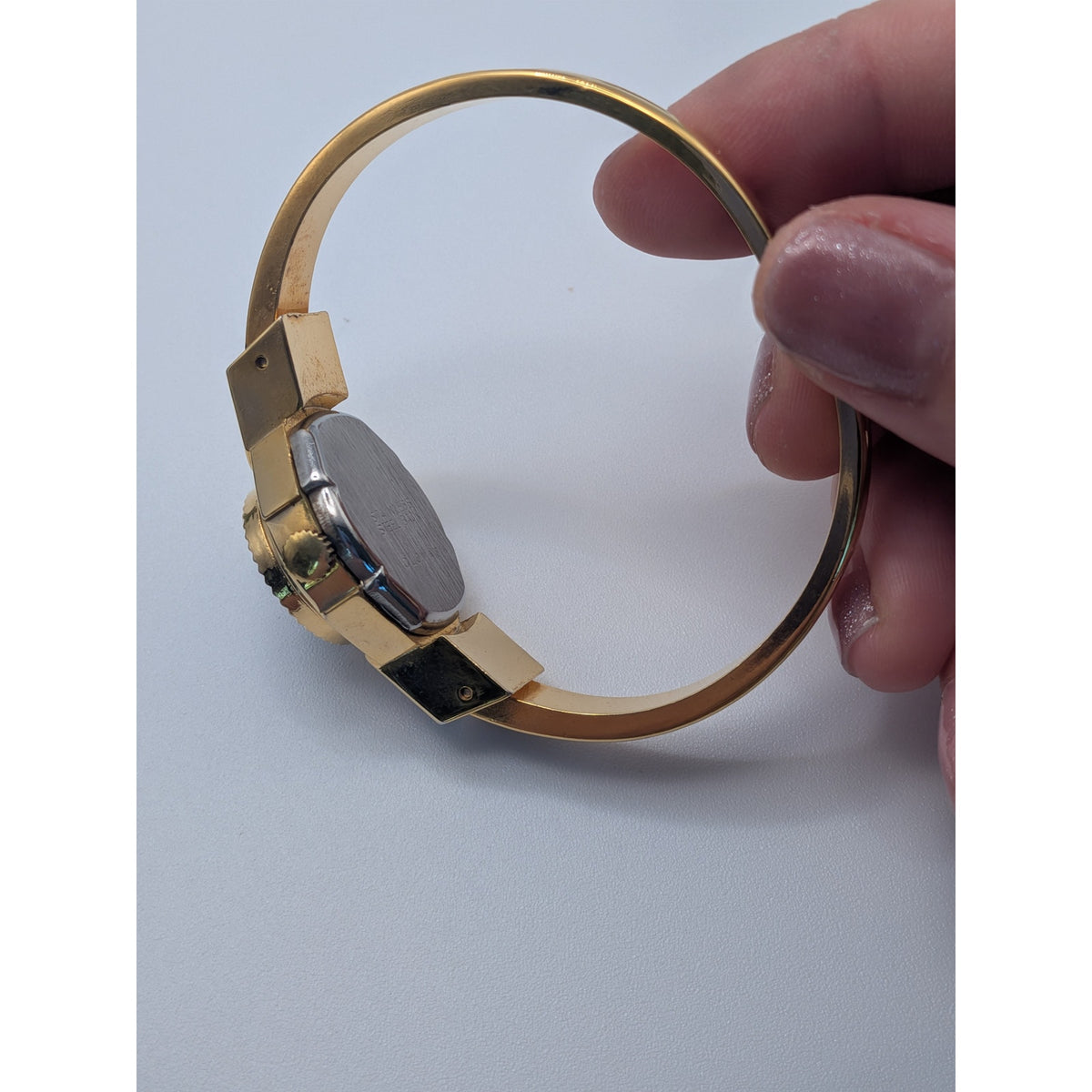 Vintage Clowat Gold Tone Peekaboo Manual Watch Blue Enamel Red Flowers