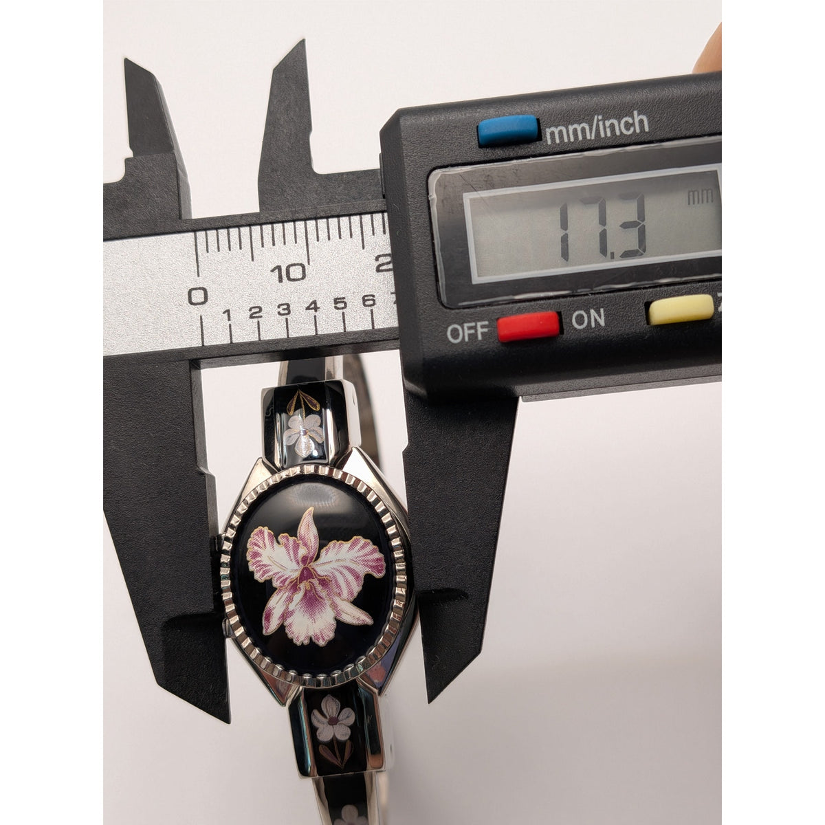 Vintage Andre Mouche Silver Tone Peekaboo Watch Black Enamel Purple Flower
