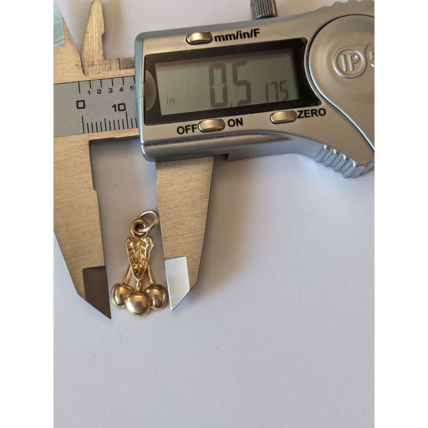 Vintage 14k Yellow Gold Door County Cherry Fruit Charm or Pendant