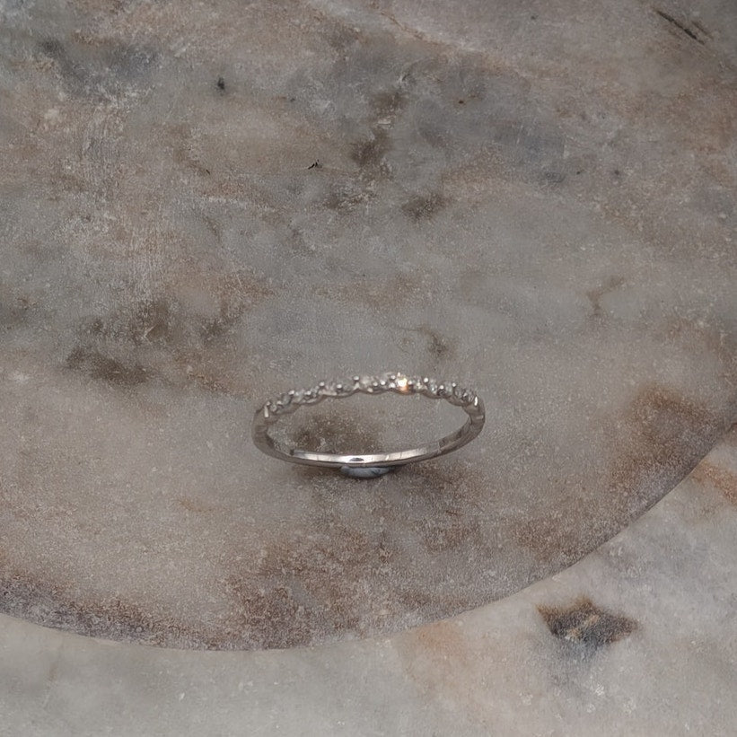 Preowned 10k Solid White Gold Dainty Wave Stacker Ring Size 8 Diamond Accents