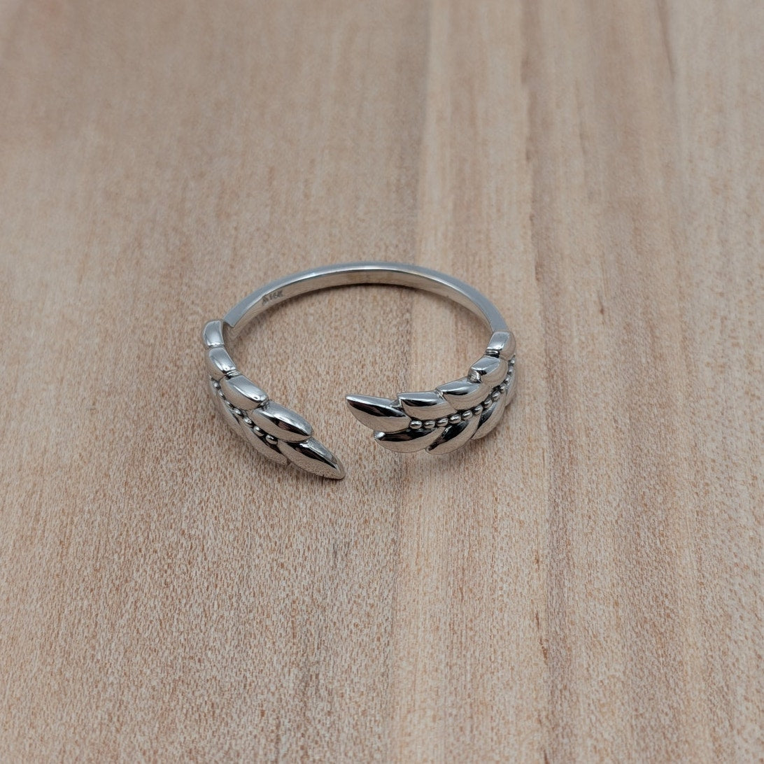 Estate 14k White Gold Wheat Leaf Plant Ring Size 7.5
