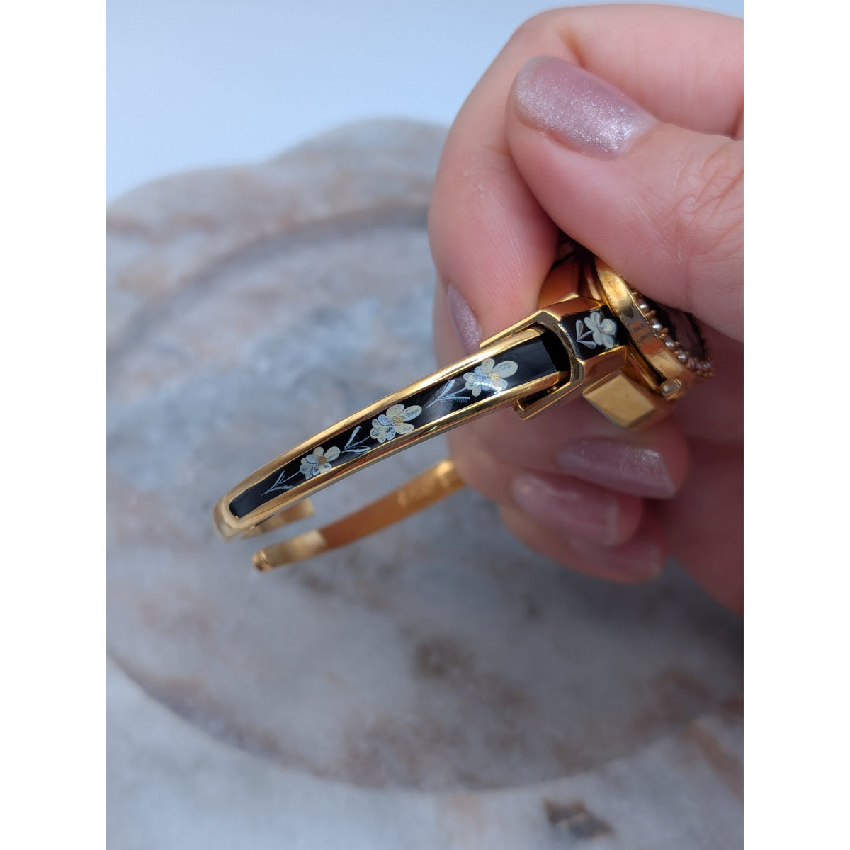 Vintage Andre Mouche Gold Tone Peekaboo Watch Black Enamel White Flower & Stones