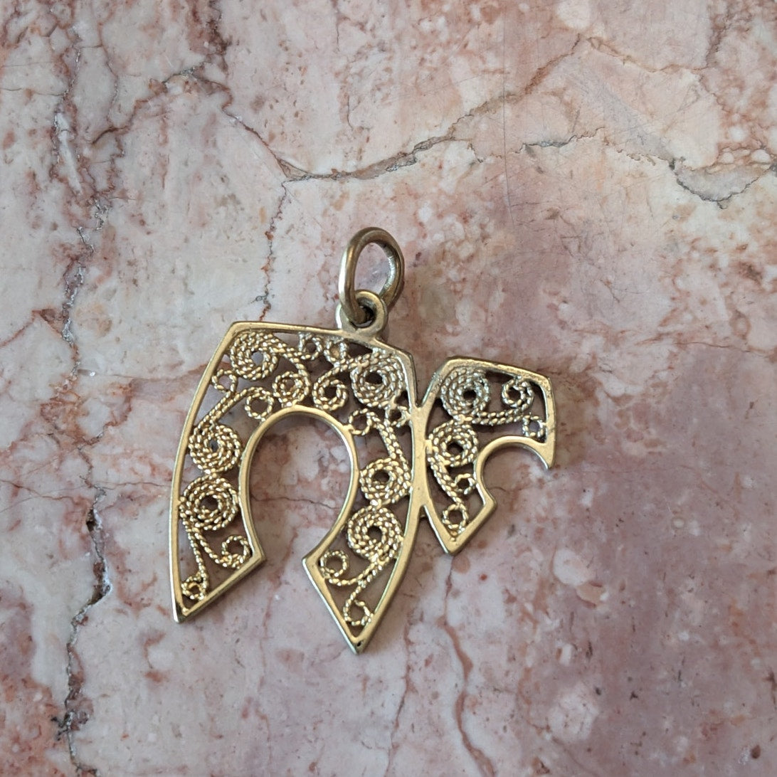 Estate Unmarked 14k Yellow Gold Chai Life Pendant Charm
