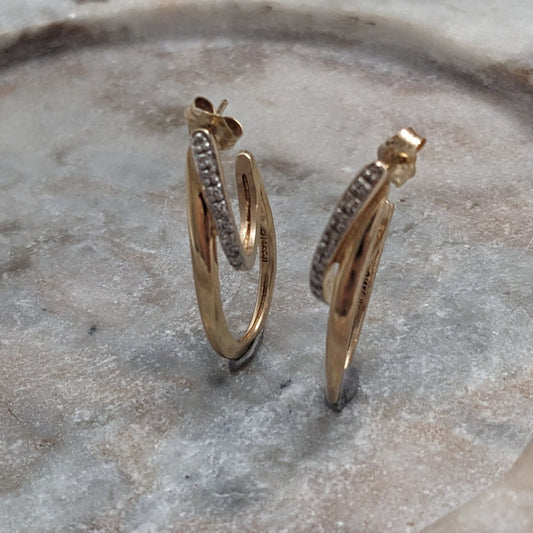 Vintage 14k Yellow Gold Intricate Diamond Accent Twist Hoop Earrings