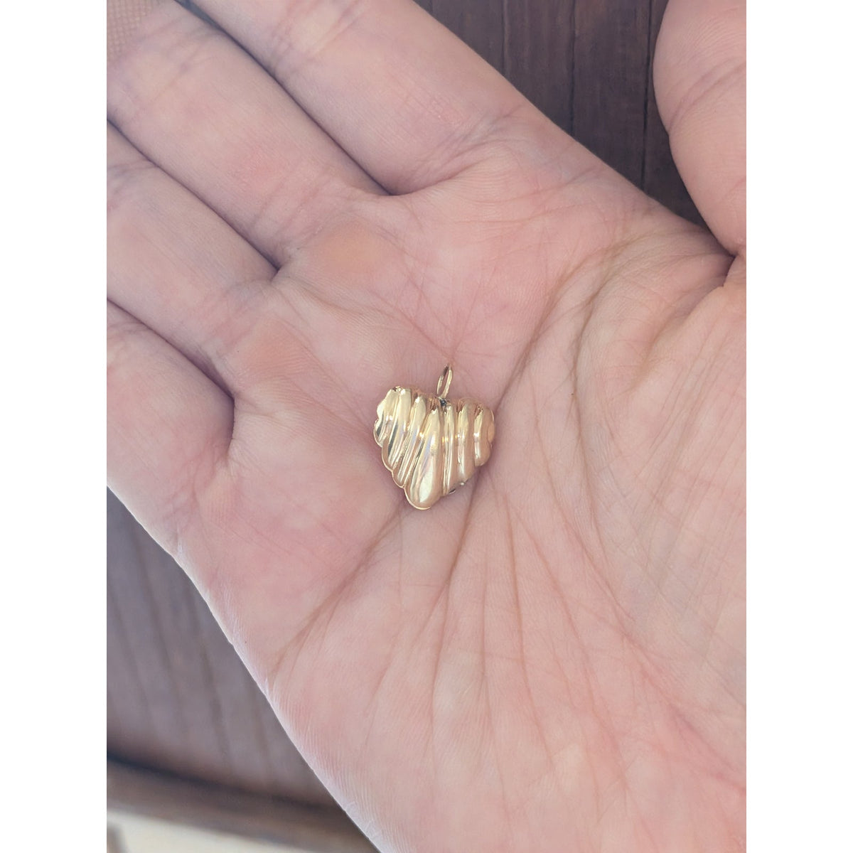 Vintage Unmarked 14k Solid Yellow Gold 3D Hollow Sculpted Heart Charm