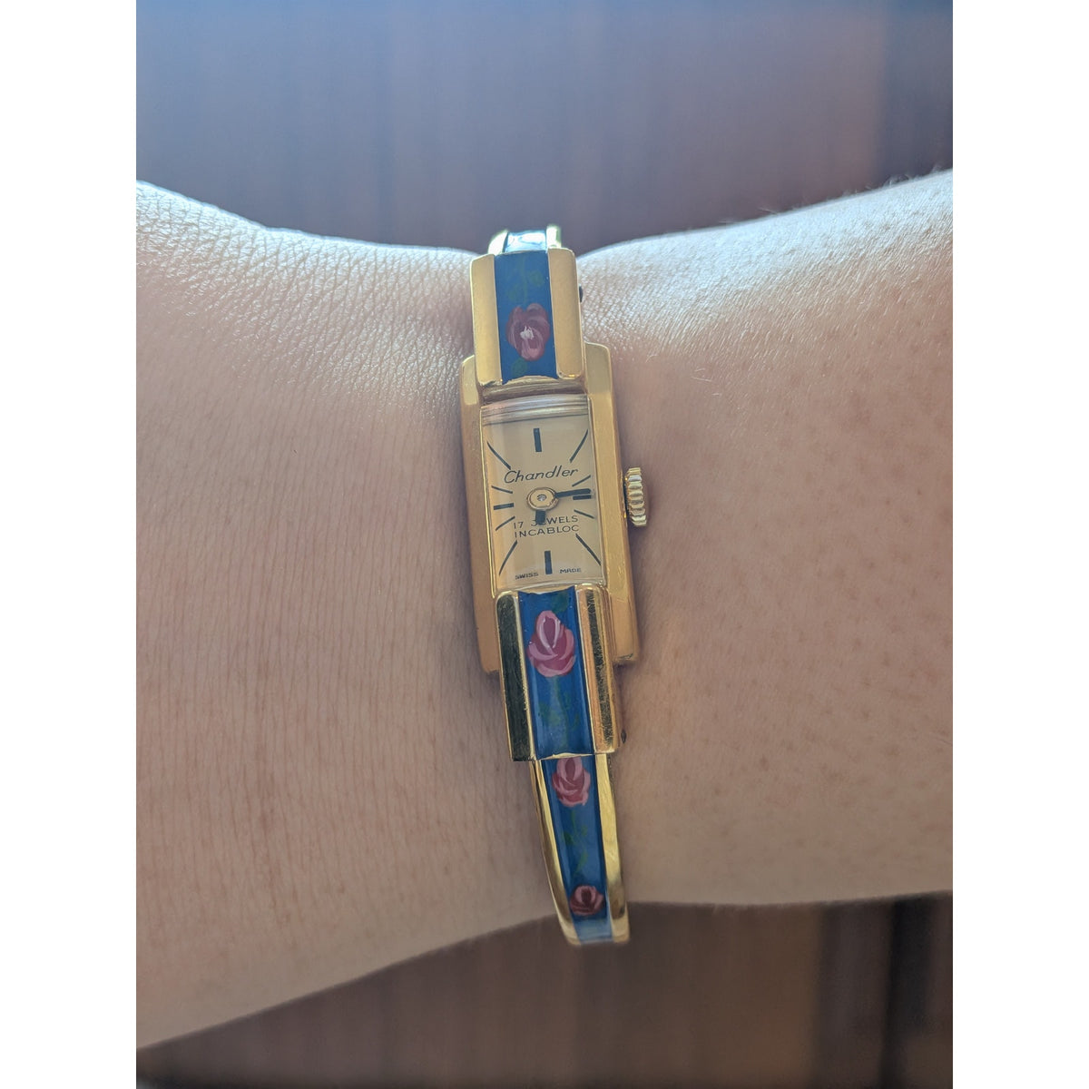 Vintage Chandler 17 Jewel Gold Tone Manual Watch Blue Enamel Red Painted Flowers