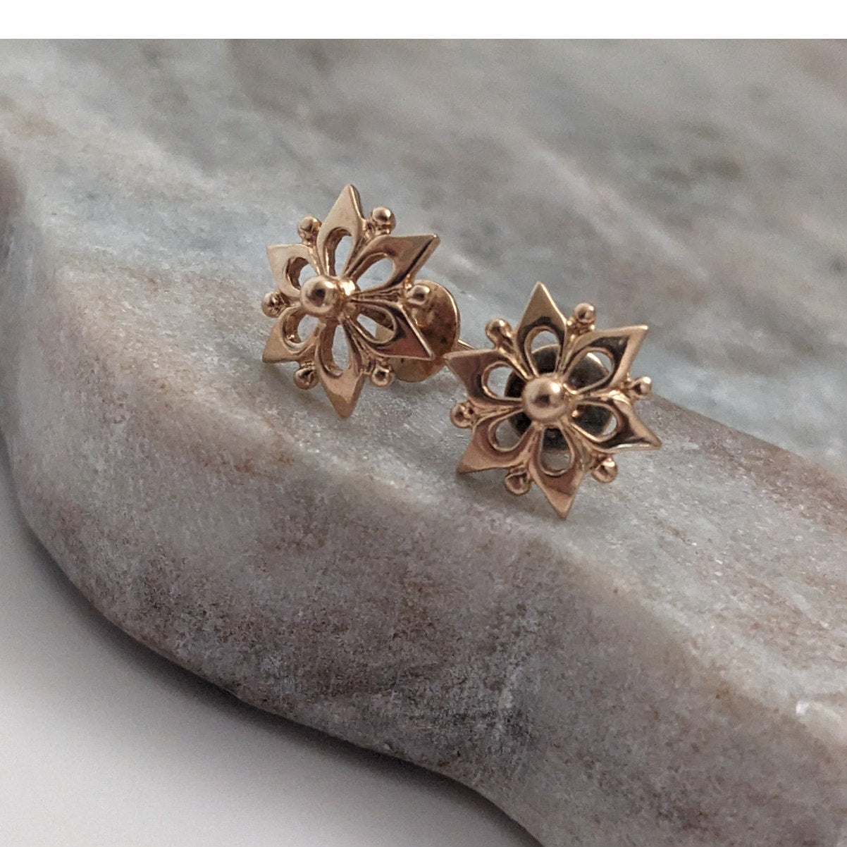 Vintage 14k Rose Gold Flower Shaped Stud Screw Back Earrings