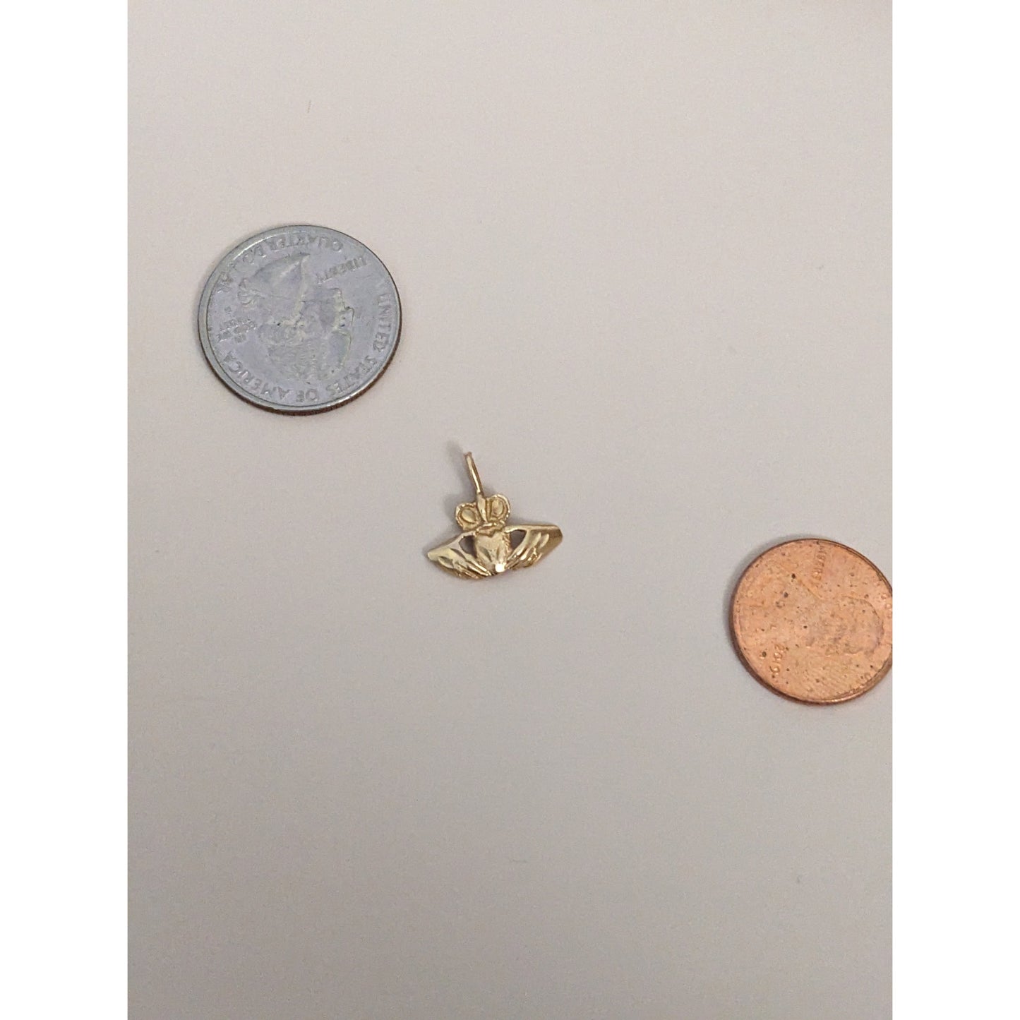 Vintage 14k Yellow Gold Claddagh Crown Heart Pendant