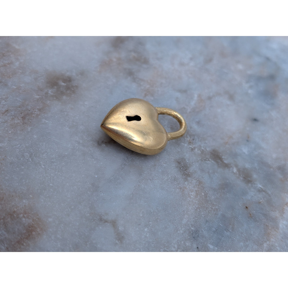 Vintage Unmarked 18k Solid Gold 3D Heart Shaped Padlock Charm