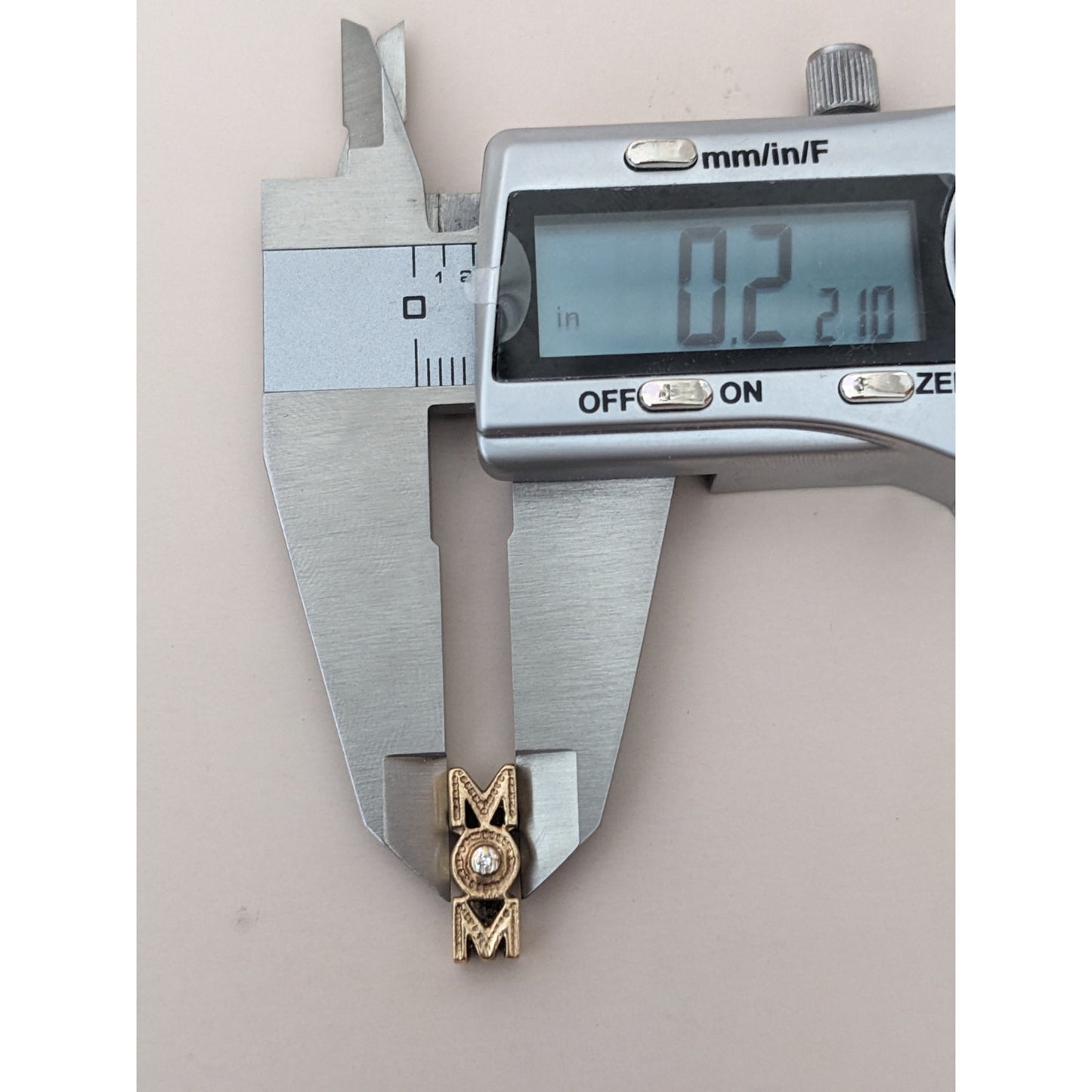Vintage 14k Yellow Gold Richard Klein "MOM" Diamond Accent Slide Charm
