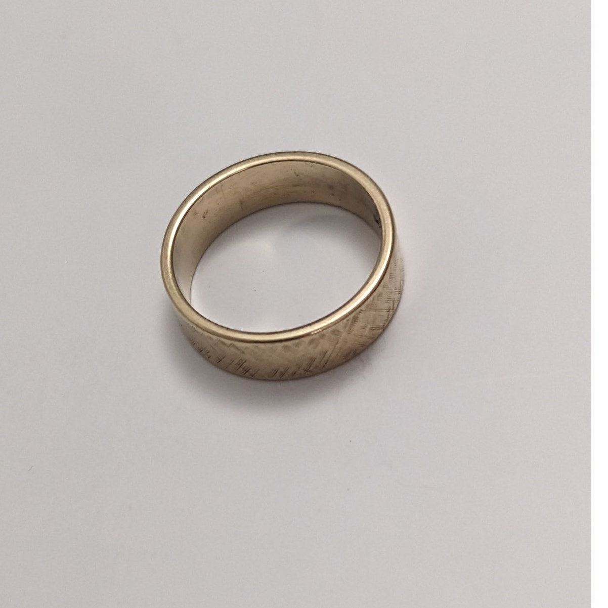 Estate 14k Yellow Gold 5.8mm Wide Grid Hatchet Textured Cigar Band Size 6