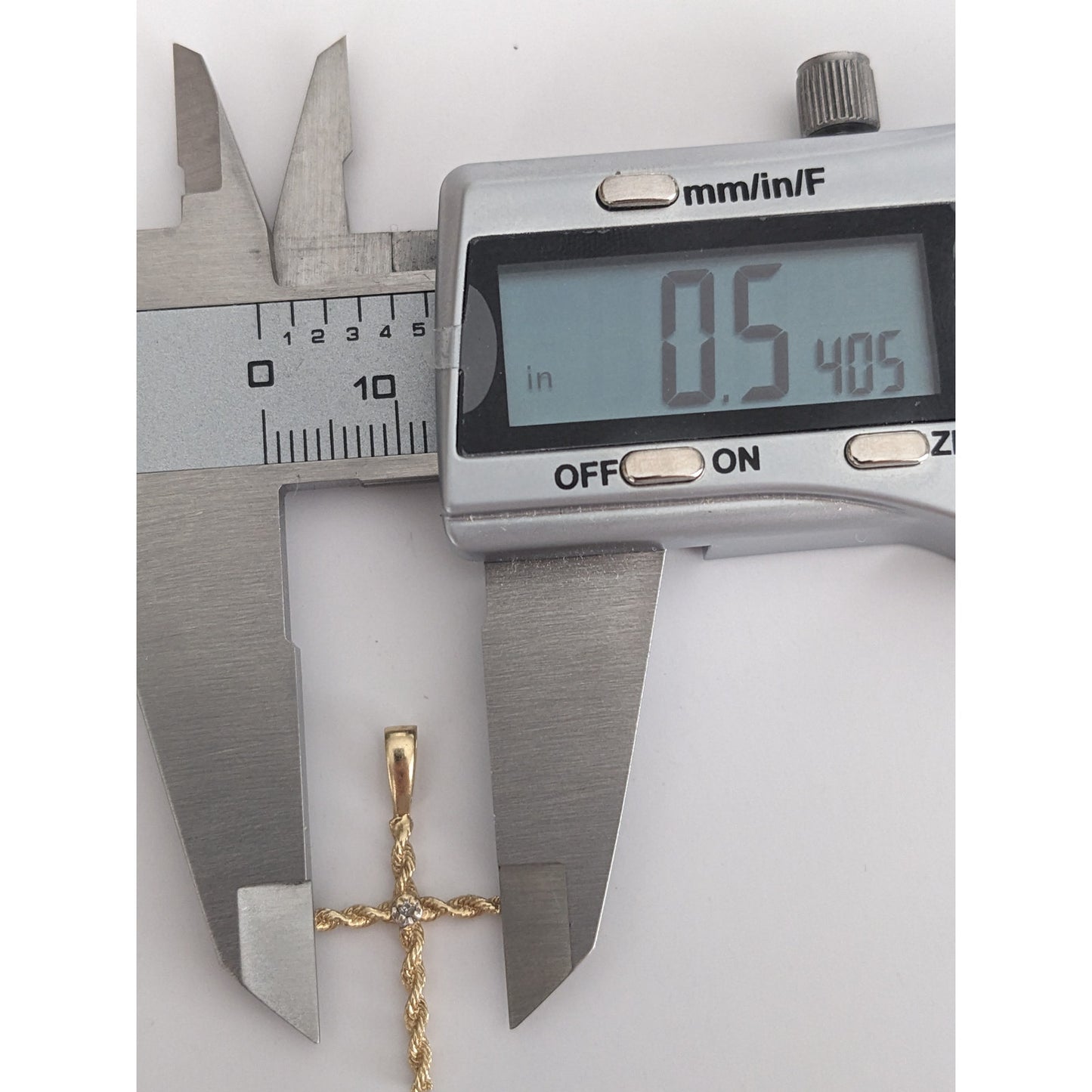 Vintage 14k Yellow Gold Twisted Rope Cross Pendant with Diamond Accent Stone