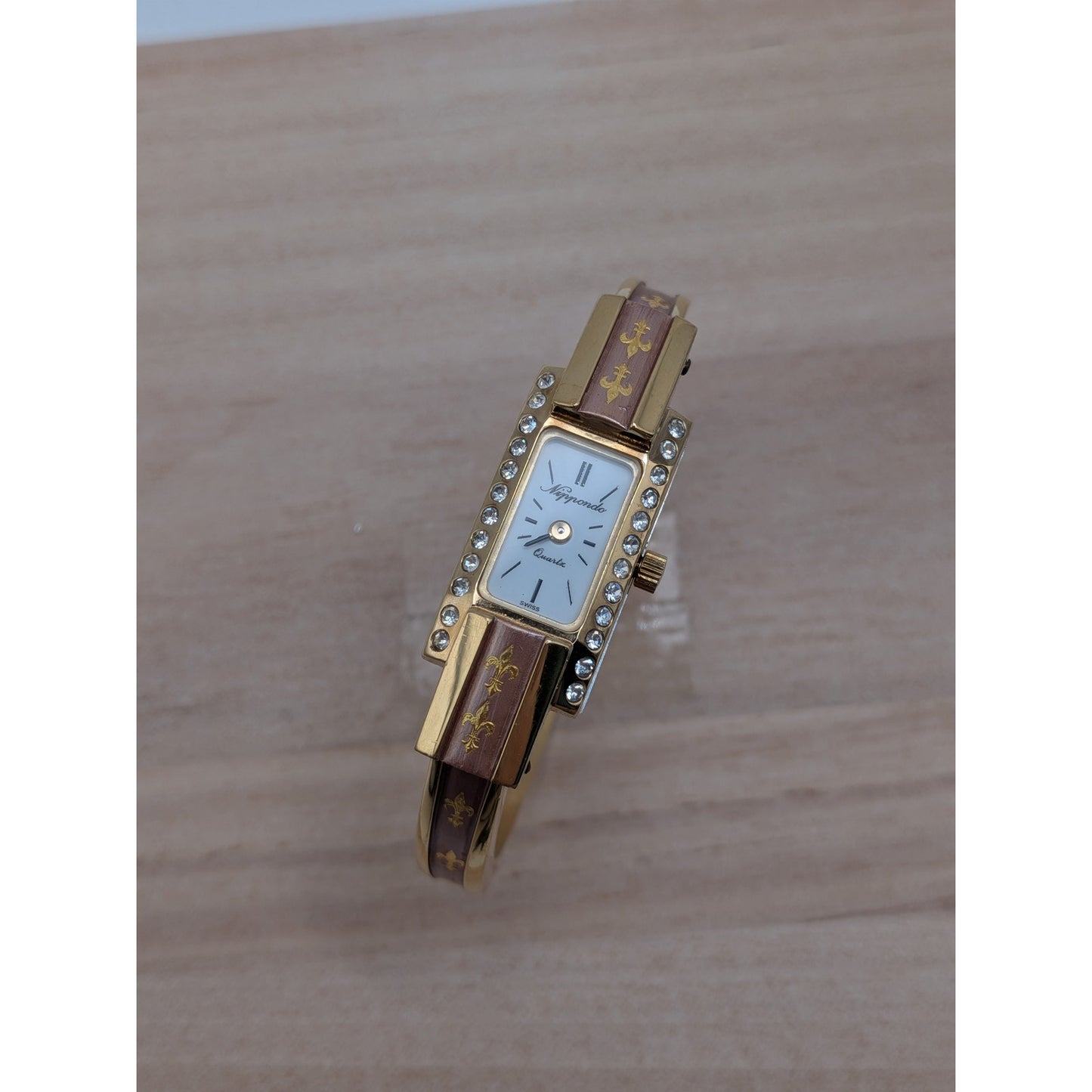 Vintage Nippondo Gold Tone Dainty Manual Watch Pink Enamel Fleur De Lis Accents