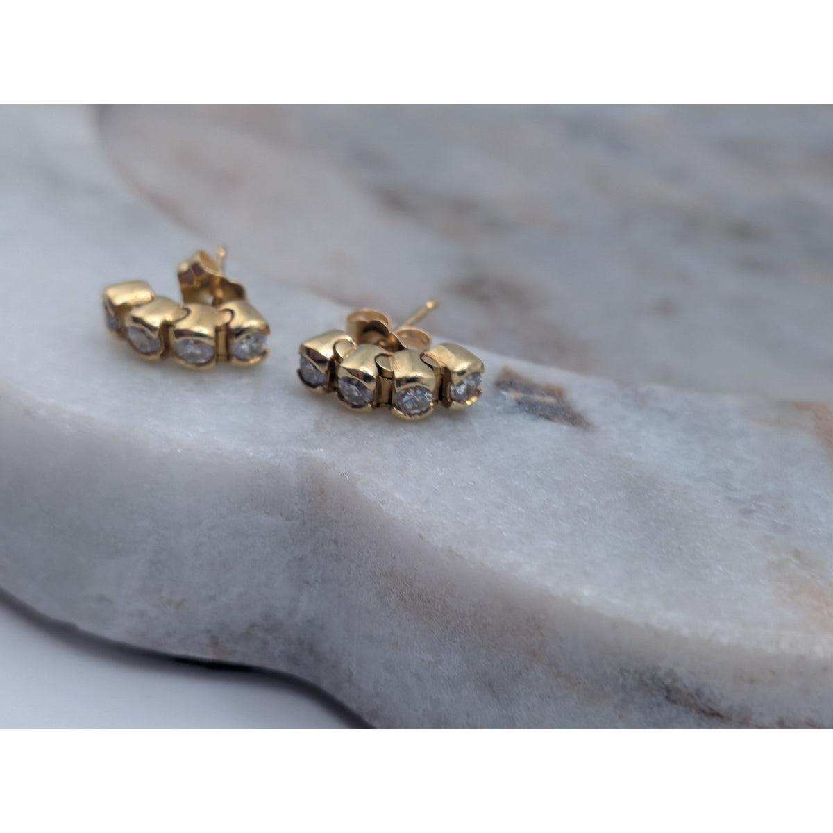 Vintage 18k Solid Yellow Gold Bubble Bezel Graduated Diamonds Push Back Earrings