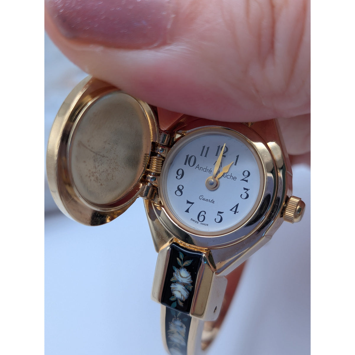 Preowned Andre Mouche 2000s Gold Tone Peekaboo Watch Black Enamel White Flowers