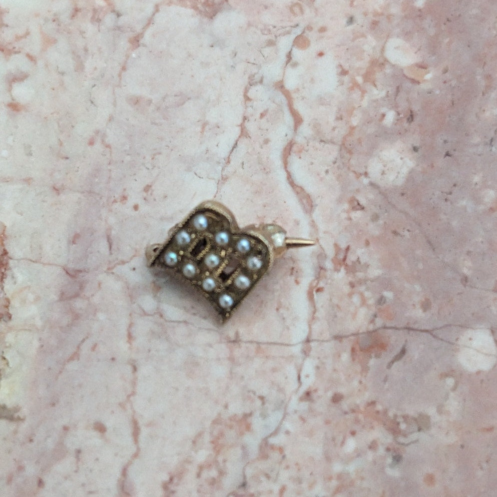 Vintage Unmarked 10k SUPER TINY "B" Letter Seed Pearl Brooch