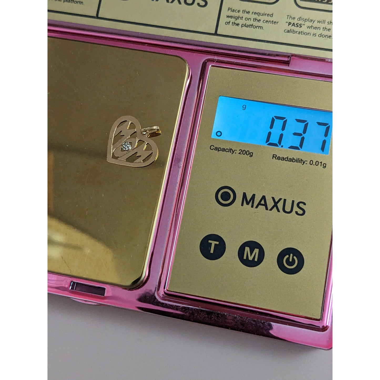 Vintage 14k Yellow Gold Flat Dainty "MOM" Heart Pendant with Super Tiny Gem