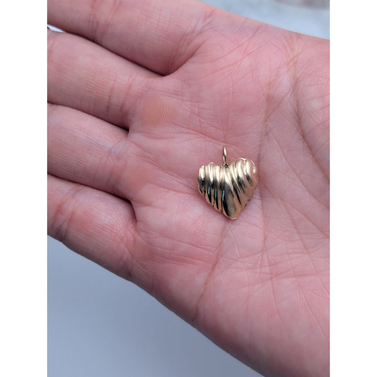 Vintage 14k Solid Yellow Gold 3D Hollow Sculpted Heart Charm