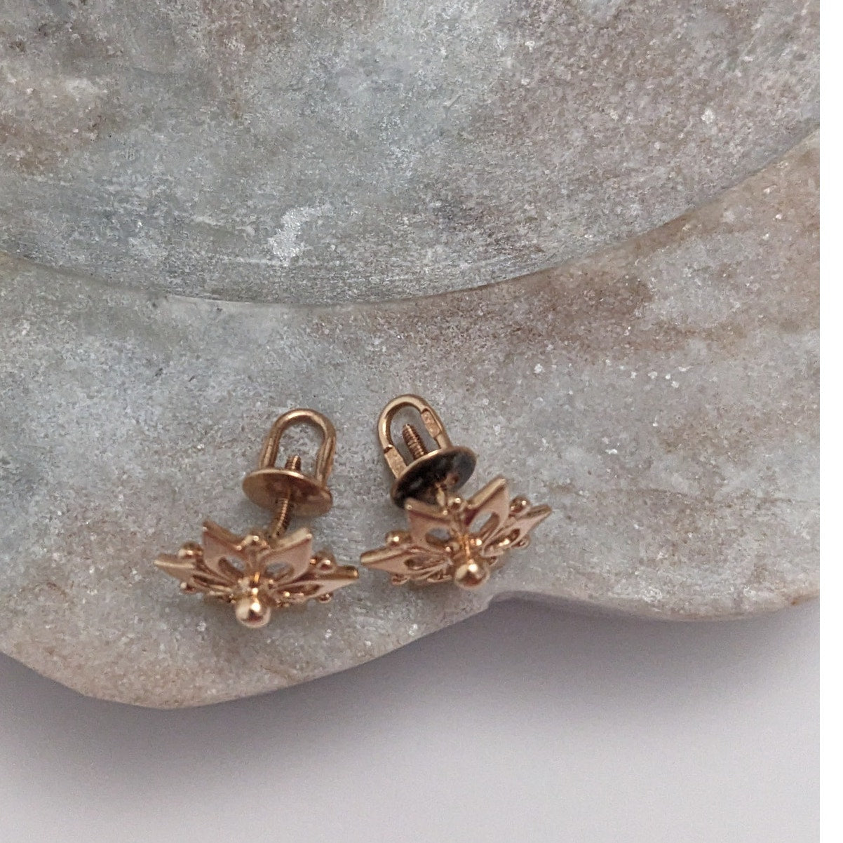 Vintage 14k Rose Gold Flower Shaped Stud Screw Back Earrings
