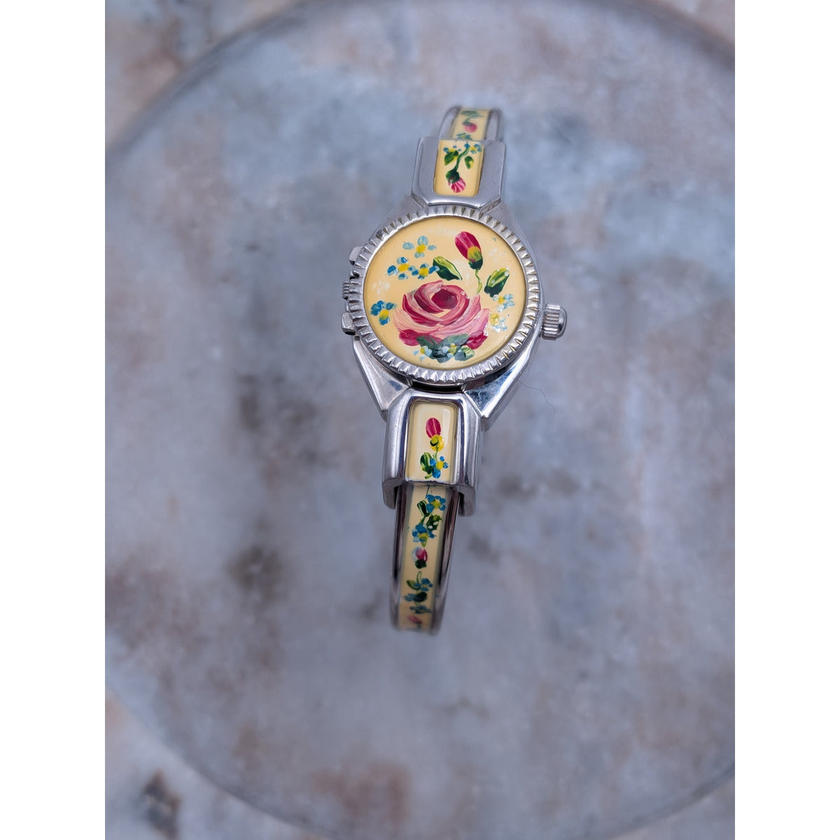 Vintage Soleil Silver Tone Peekaboo Watch Yellow Enamel Red Flowers