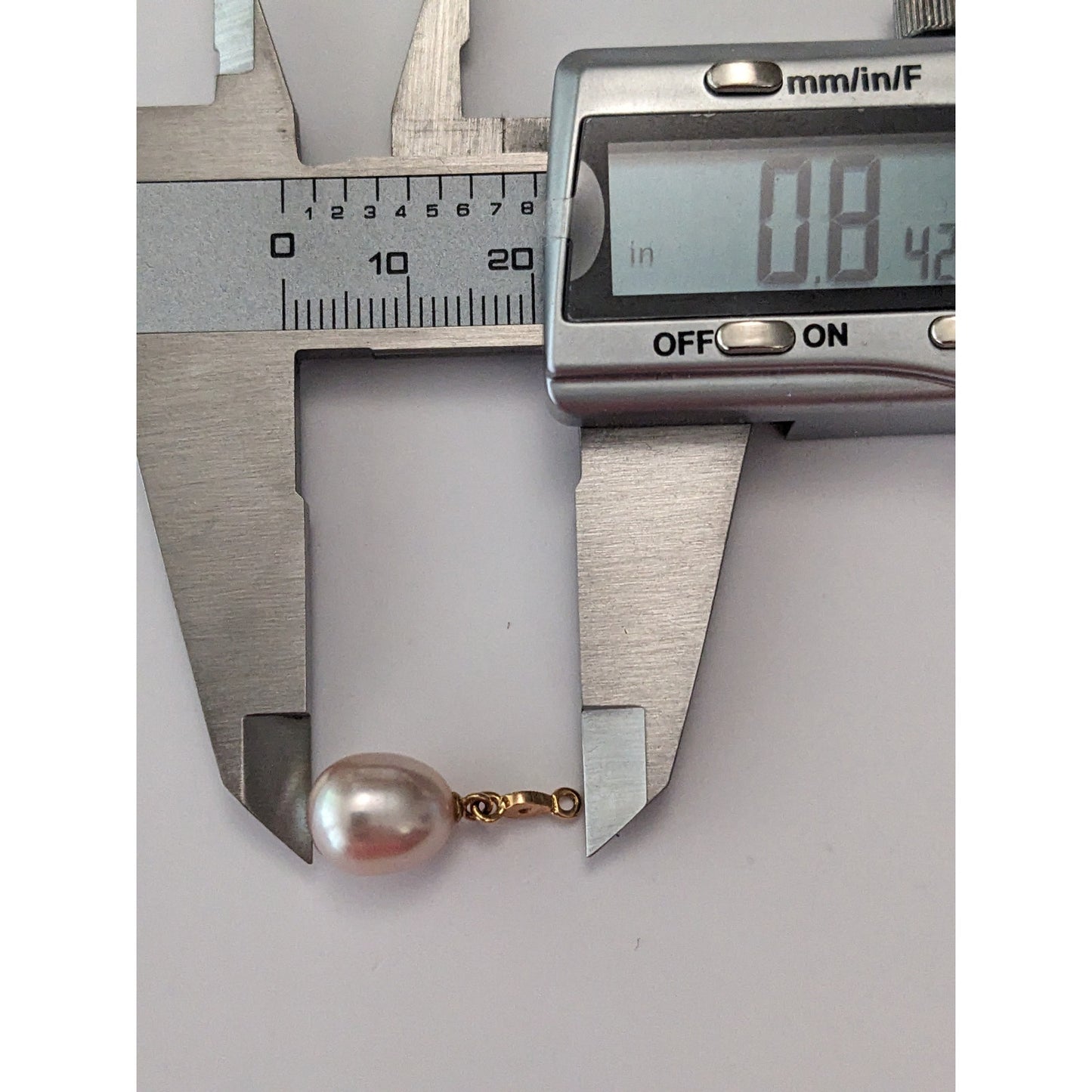 Vintage Unmarked 18k Gold Teardrop Pearl Charm Pendant with Diamond Accent
