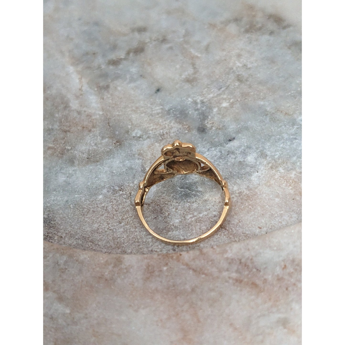 Vintage 14k Yellow Gold Fede Gimmel Claddagh Ring Size 5.75