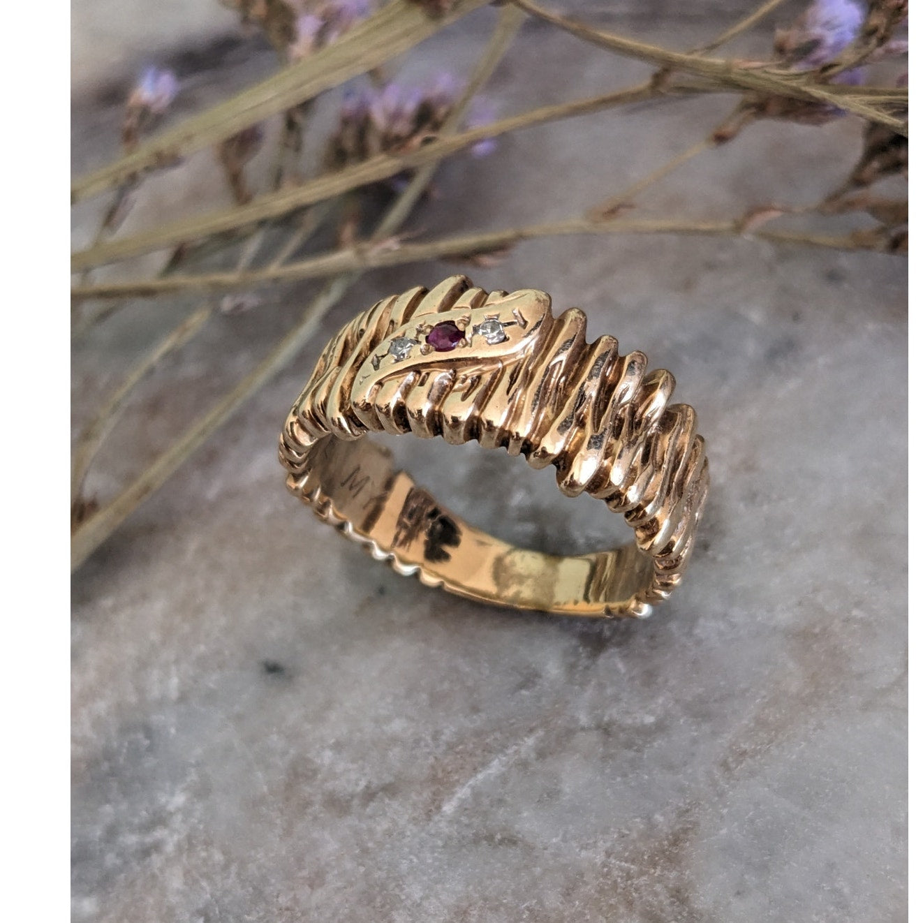 Vintage Unmarked 14k Yellow Gold Abstract Bark Branch Modernist Wide Band Ring