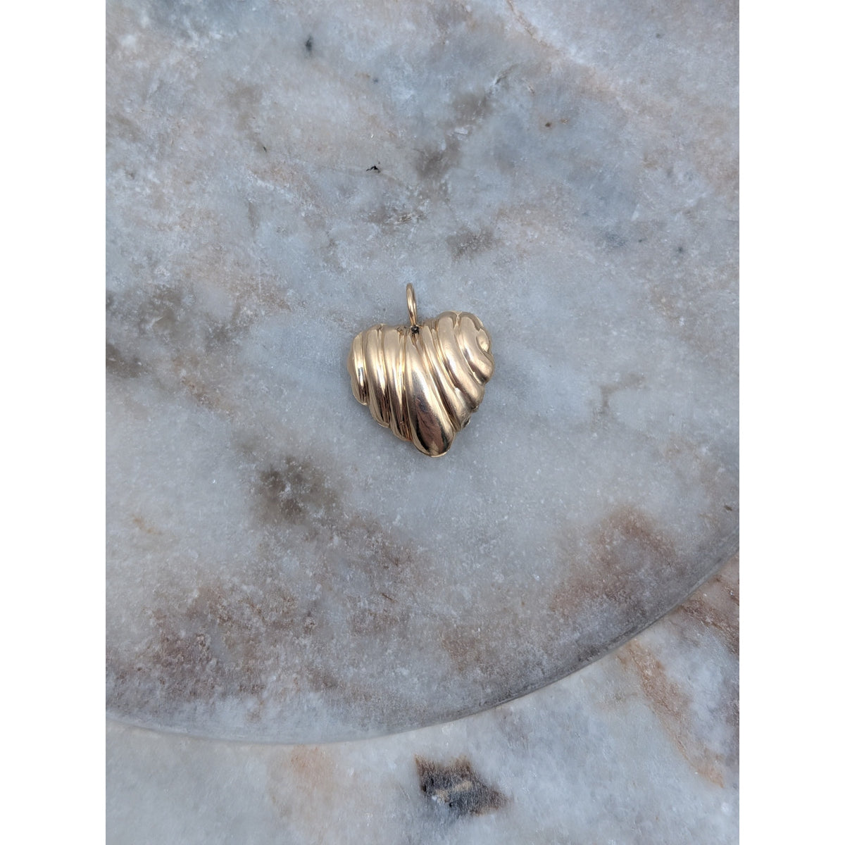 Vintage 14k Solid Yellow Gold 3D Hollow Sculpted Heart Charm
