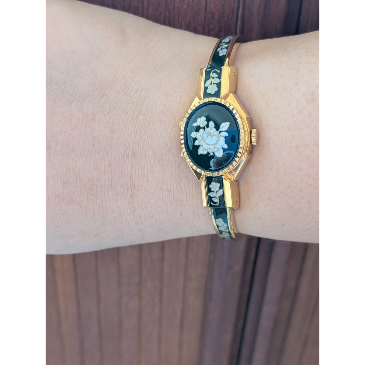 Vintage Andre Mouche Gold Tone Peekaboo Watch Dark Green Enamel White Flowers