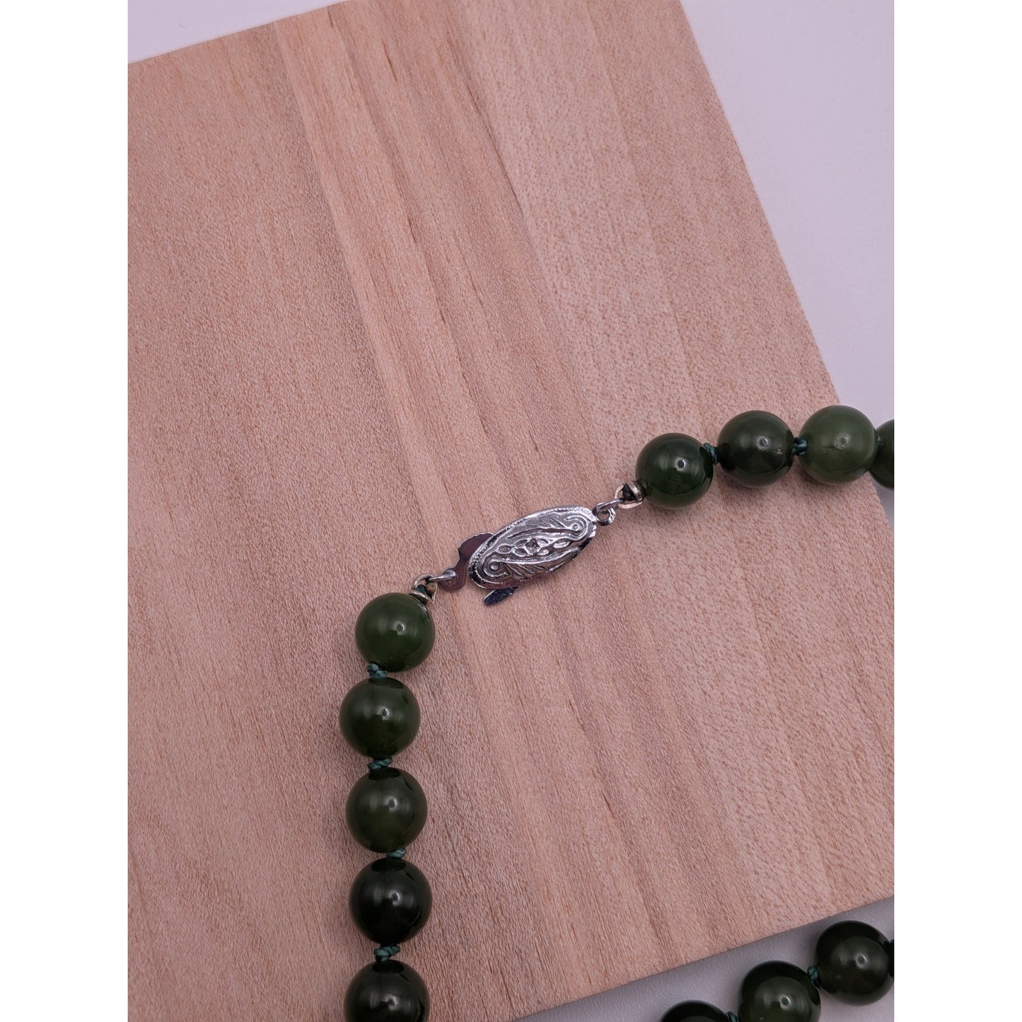 Preowned 8mm Nephrite Bead Strung Necklace 19 in
