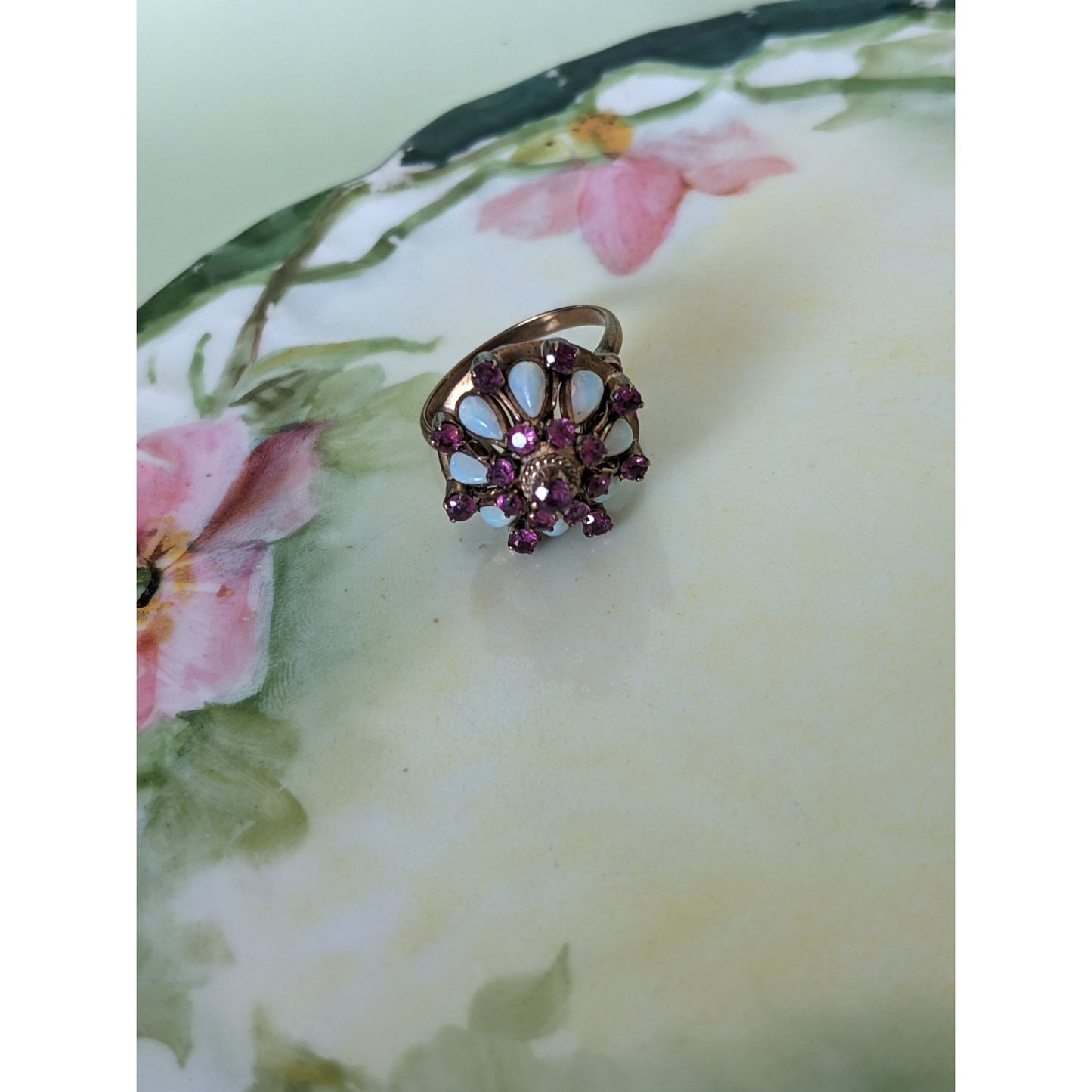 FLAW Vintage 10k Yellow Gold Thai Princess Harem Opal Cluster Ring Size 5.5US