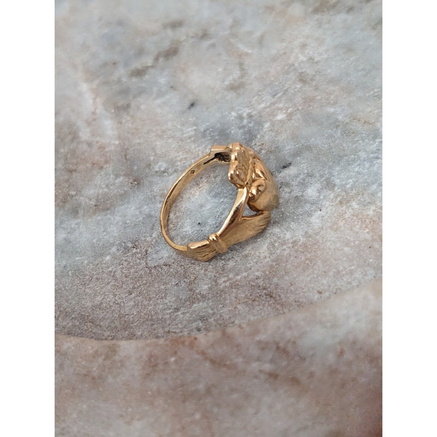 Vintage 14k Yellow Gold Fede Gimmel Claddagh Ring Size 5.75