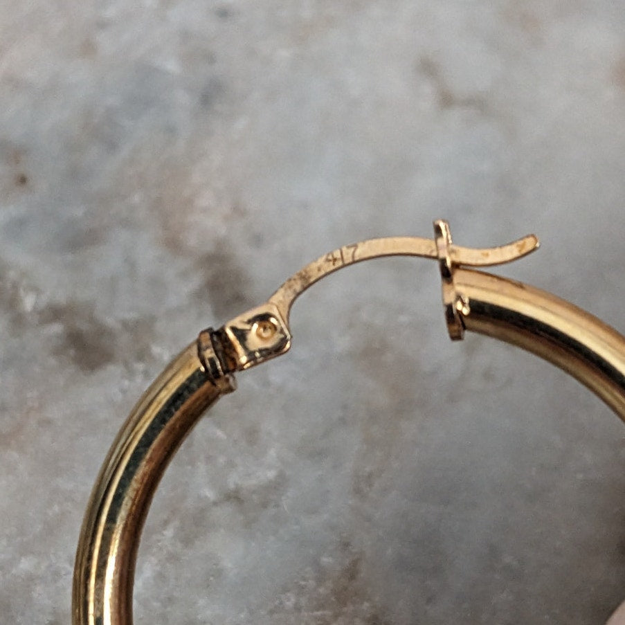 Vintage 10k Gold Cherub Angel Hoop Earrings