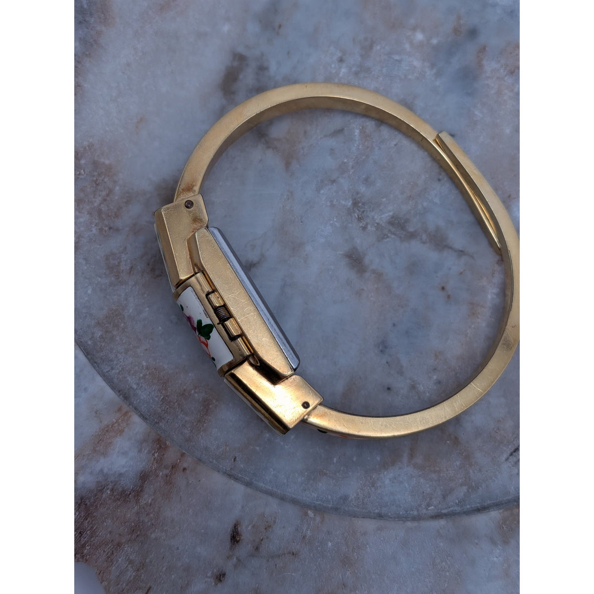 Vintage Ritma MANUAL Gold Tole Peekaboo Dainty Watch White Enamel And Flowers